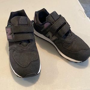 BRAND NEW New Balance Girls 574 sneakers